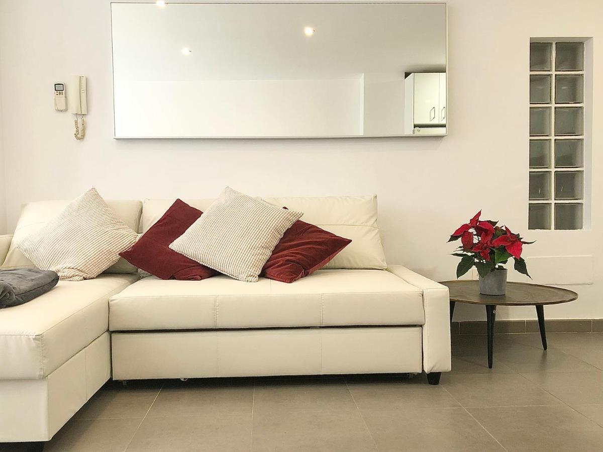 Varela Apartamentos B Malaga Exterior photo